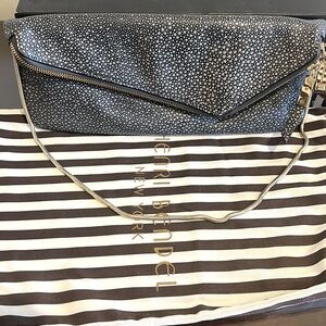 Henri Bendel handbag - snakeskin texture Gray/Black gold zipper